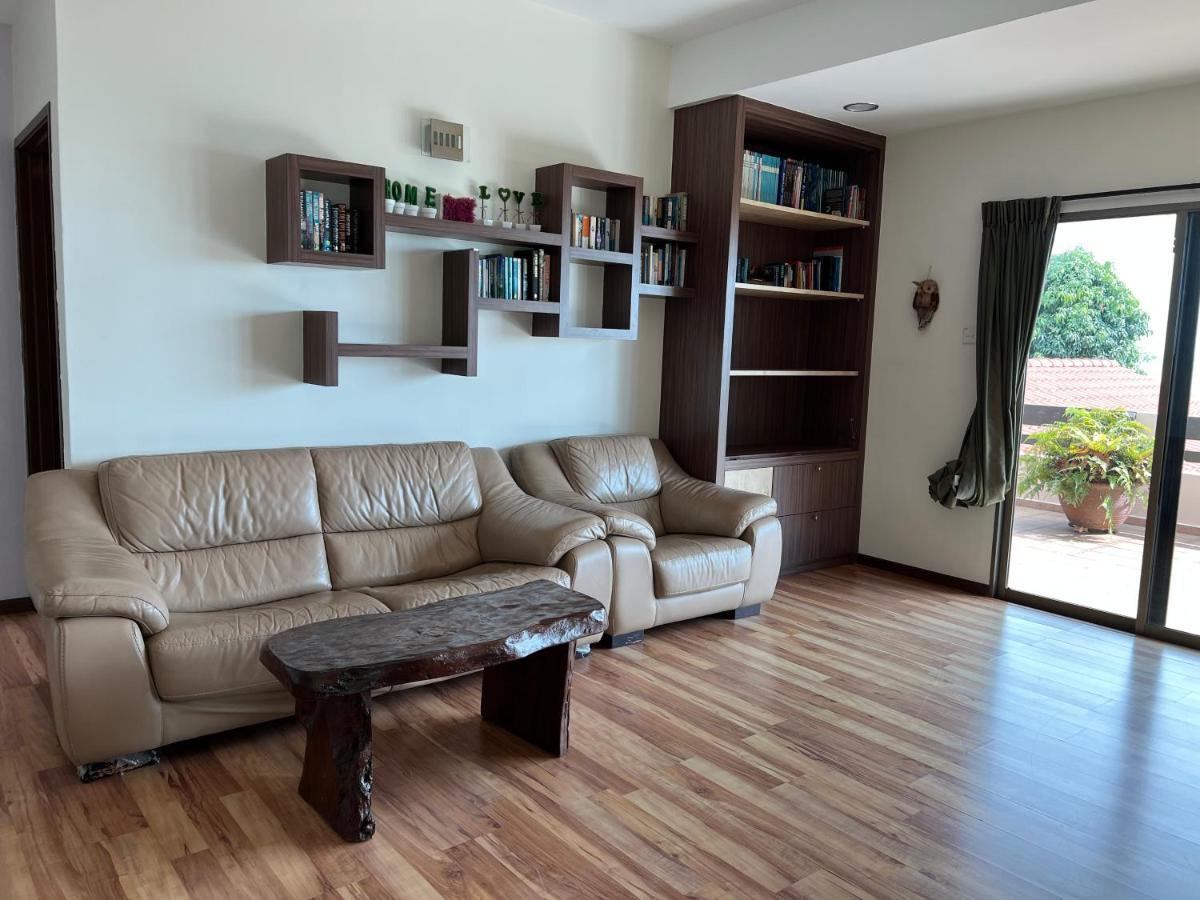 Melaka Beachfront Villa With Pool Екстериор снимка