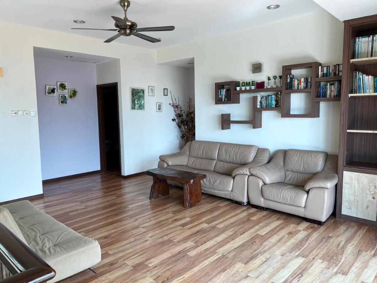 Melaka Beachfront Villa With Pool Екстериор снимка
